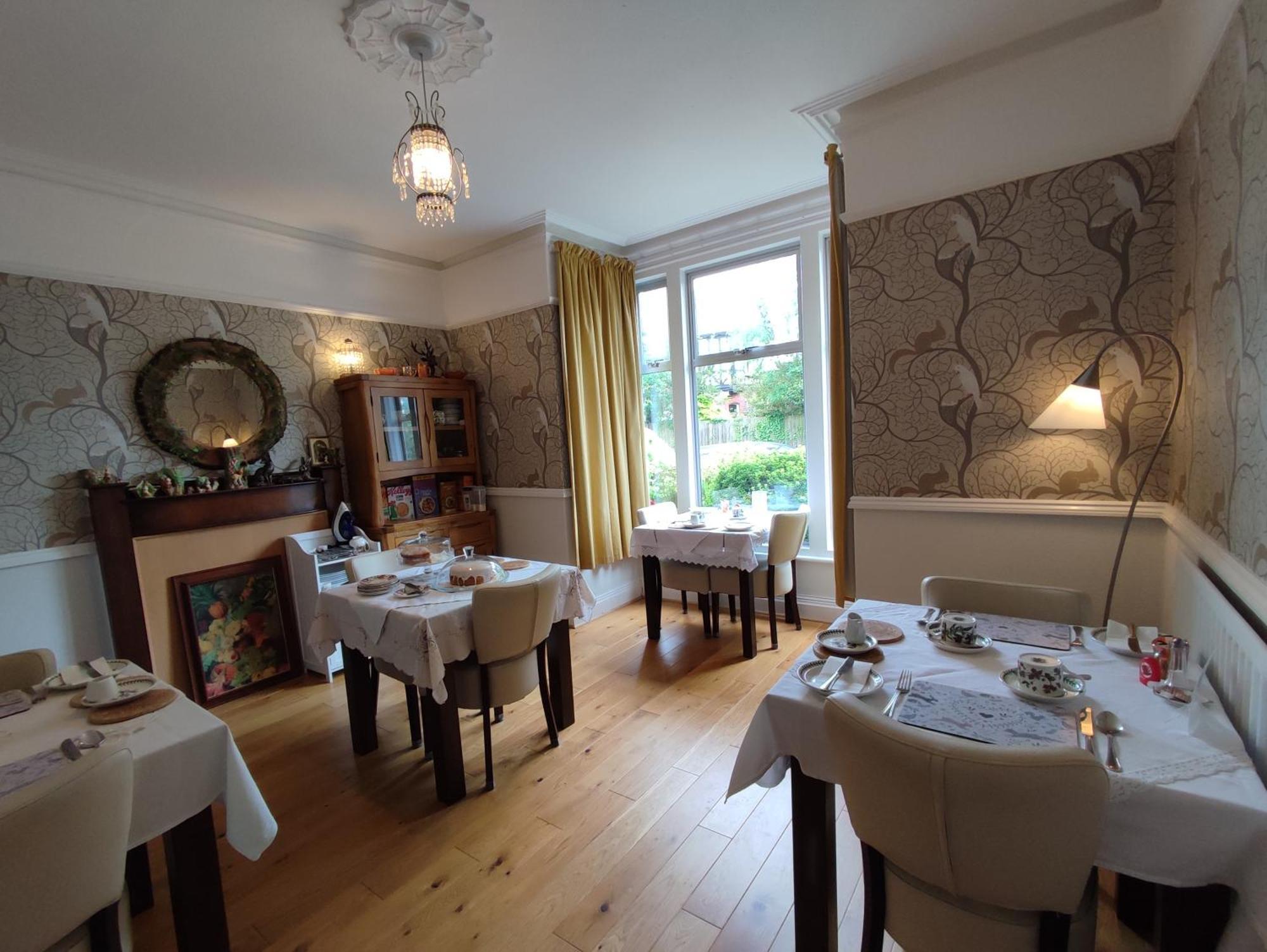 Anton Guest House Bed And Breakfast Шрусбери Экстерьер фото