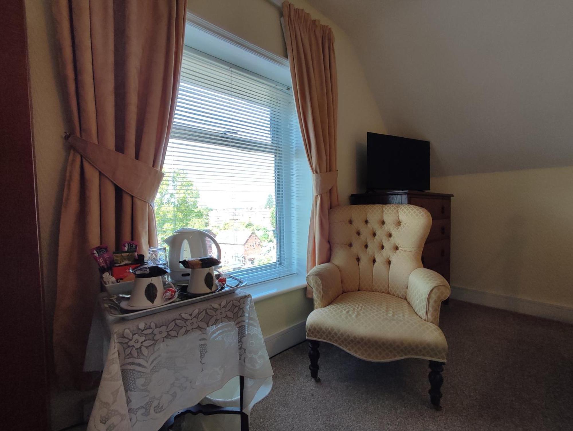 Anton Guest House Bed And Breakfast Шрусбери Экстерьер фото