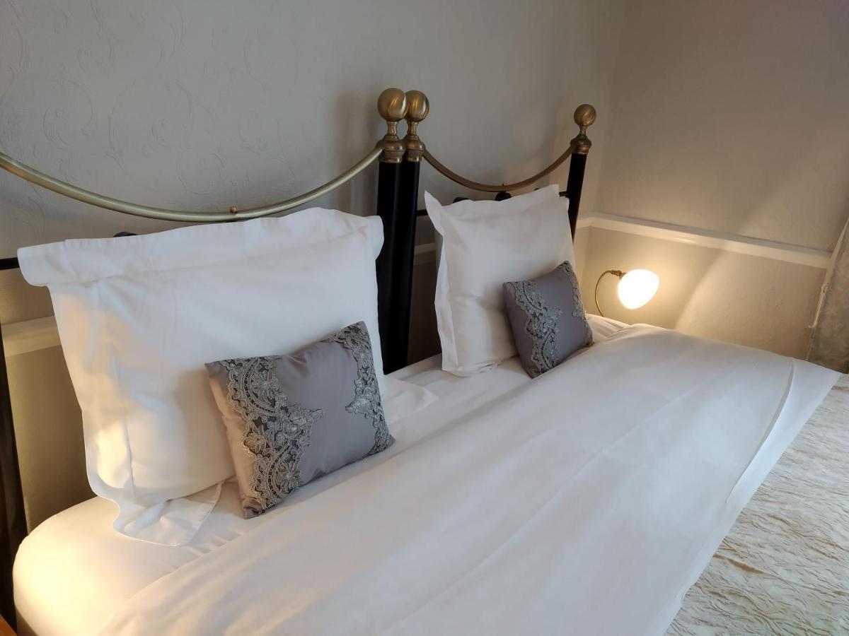 Anton Guest House Bed And Breakfast Шрусбери Экстерьер фото